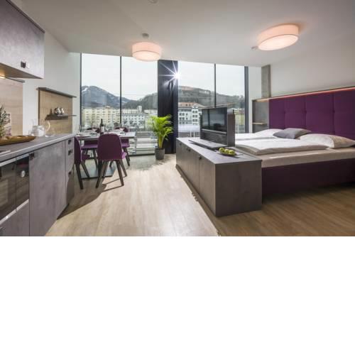 Private Living Perron