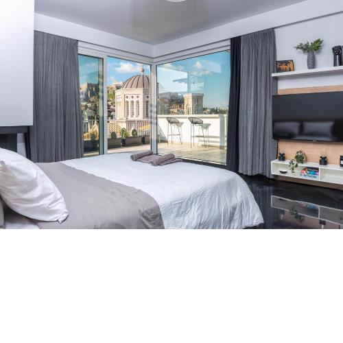 Private Loft Suite with stunning view of Acropolis