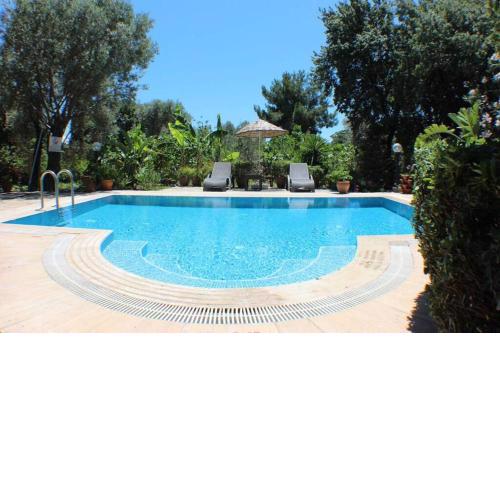 Private Pool-Very Big Garden Villa