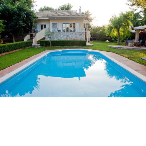 Private pool villa with view at Corinthian bay