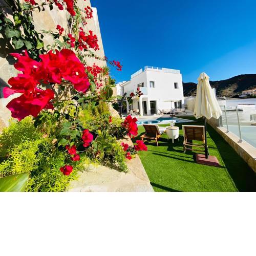 Private Poolvilla-ocean view-near Amadores Beach