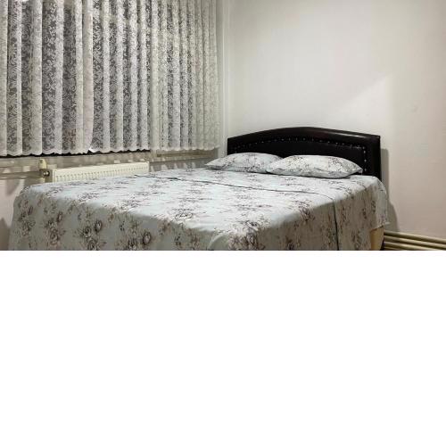 Private room in old city