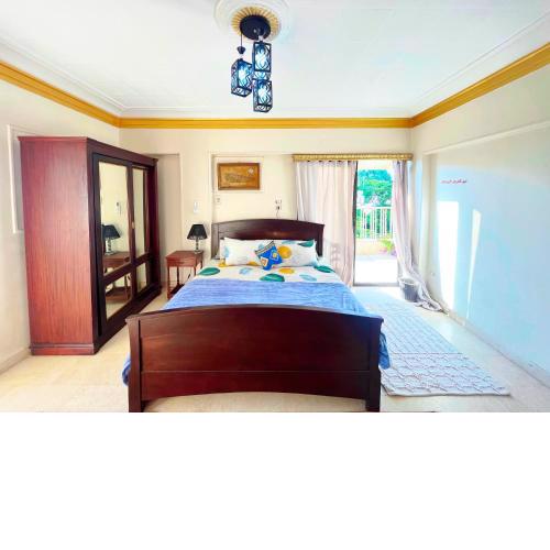 Private Room with Balcony in Shared Apartment at Pyramids Gardens