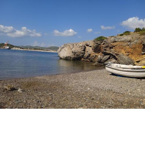 PRIVATE SEASIDE GUEST HOUSE...