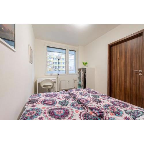 Private sunny room 3, SkyShowtime, 7 minutes to center