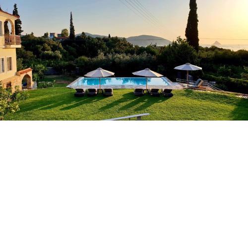 Private Swimmingpool in Cottage