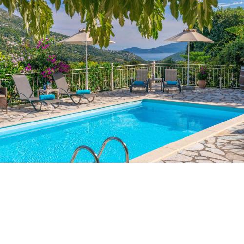 Private villa close to Famous Myrtos beach with private boat!