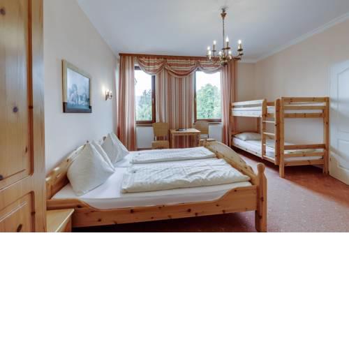 Privatzimmer & Ferienwohnung Heiliger Brunnen