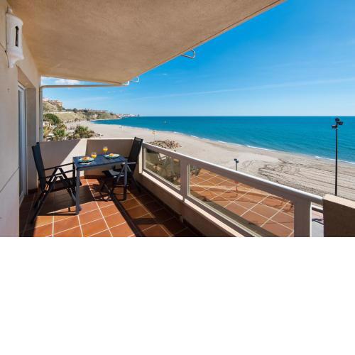 PRIVILEGE OF THE SEA, 1st Line Carvajal Beach- Fuengirola 3rd floor