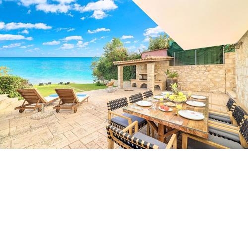 Psarou Beach House