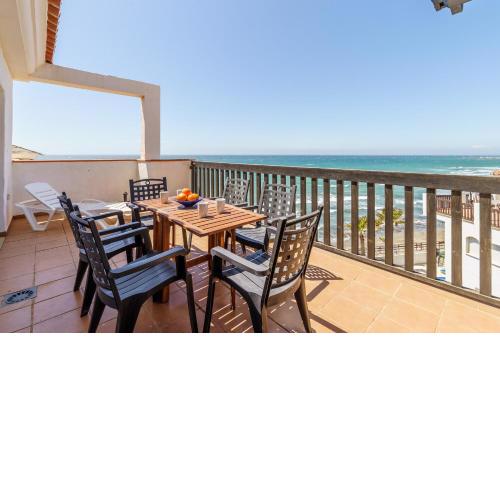Puerta Del Mar Beachfront And Pool