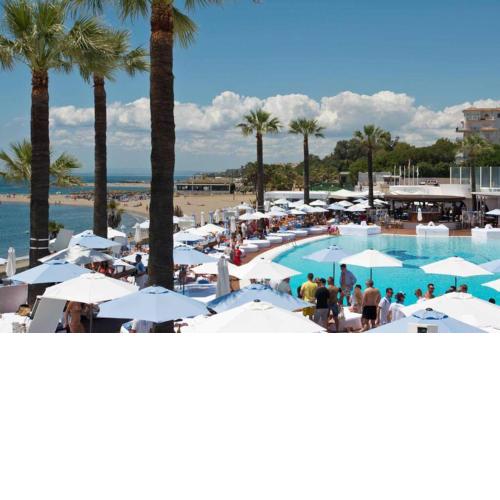 puerto banus beach/alcazaba