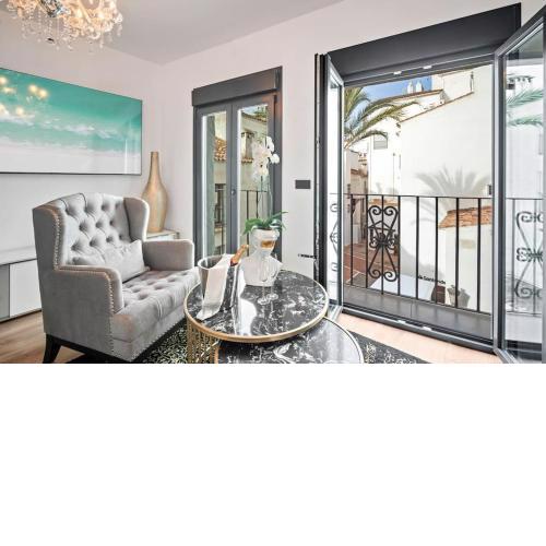 Puerto Banus luxurious apartment in the heart of the port