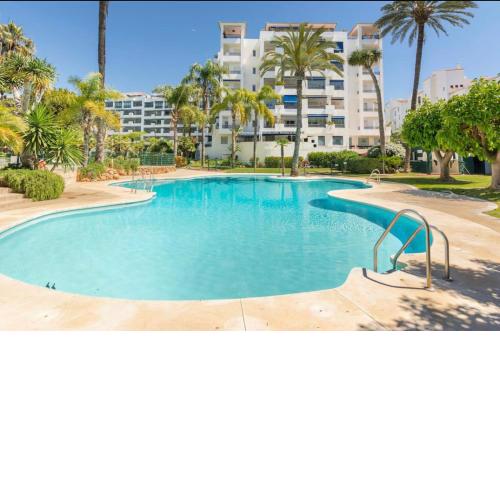 PUERTO BANUS !!! Piscine et Plage à proximité