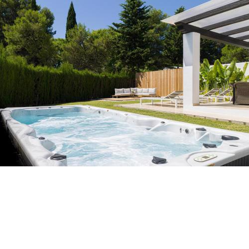 PUERTO BANUS SWIM SPA REAL PADDLE CLUB SISU HOTEL