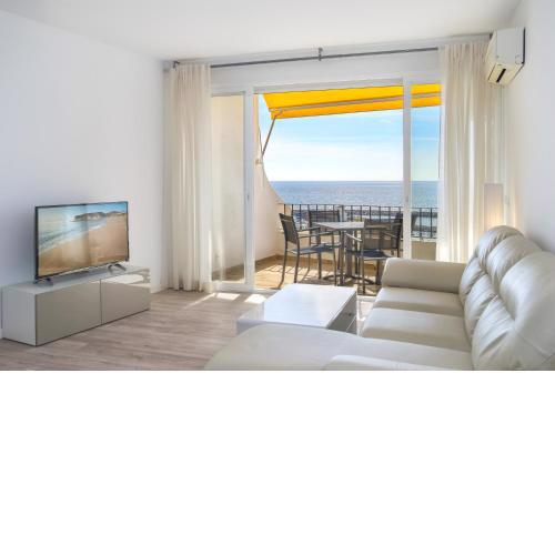 Puerto Cabopino Apartment