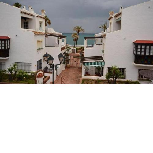 Puerto de la duquesa beach apartment
