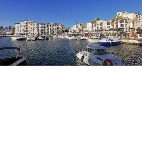 Puerto de la Duquesa Sea Views