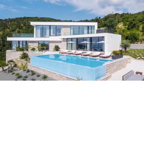 Pula Villa Sleeps 10 with Pool Air Con and WiFi