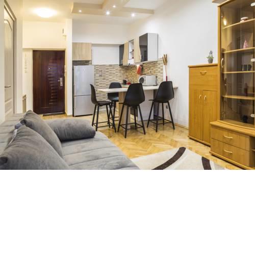 Pulz Apartman Center/Self check in/ Free parking