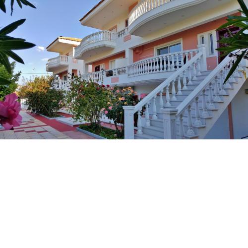 PurpleBlue Maisonette