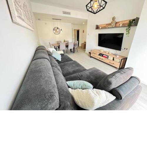 PUSHE Penthouse Playa Granada Beach & Golf 5