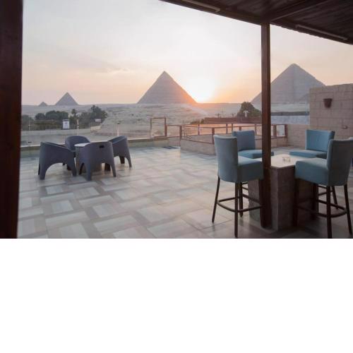 pyramids Retal view inn