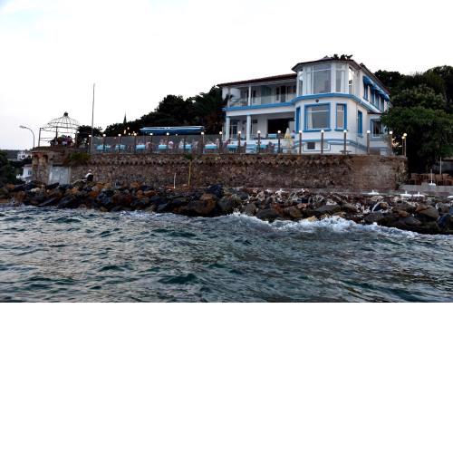 Pyrgos Hotel