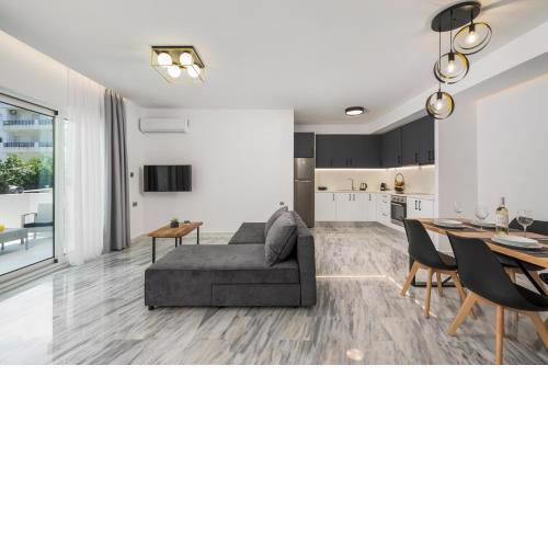 Quarters Luxury Apts