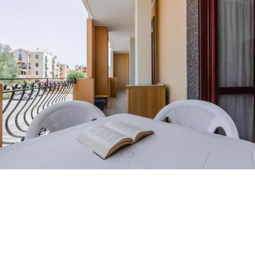Quartu Sant'Elena - Roomy Apartment with Parking!