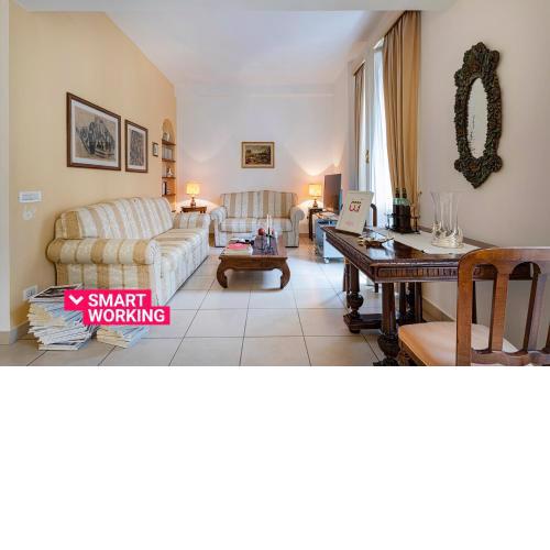 Queen Elena Apartment by Wonderful Italy