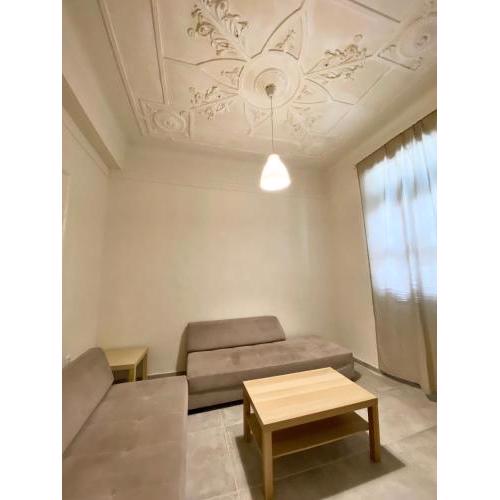 Queen Victoria Neoclassic 2bedroom 2bathrooms apar