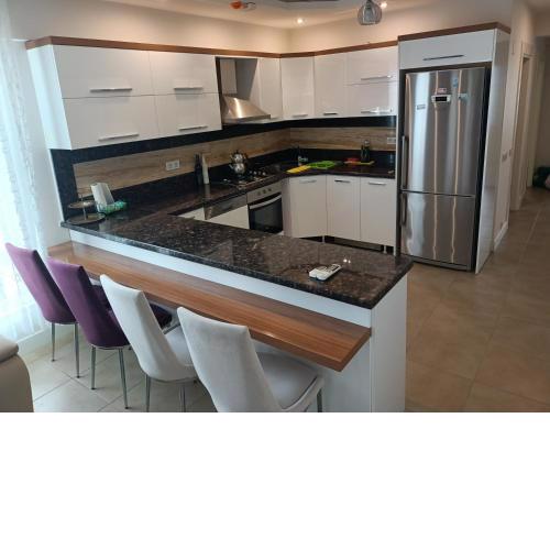 QUEENABA SiTESi
