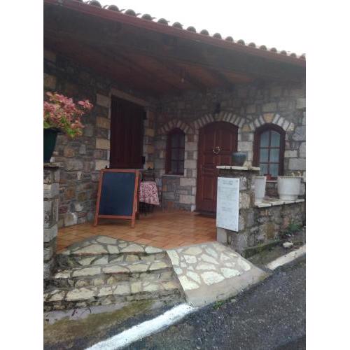 Ξενώνας questhouse Electra isari