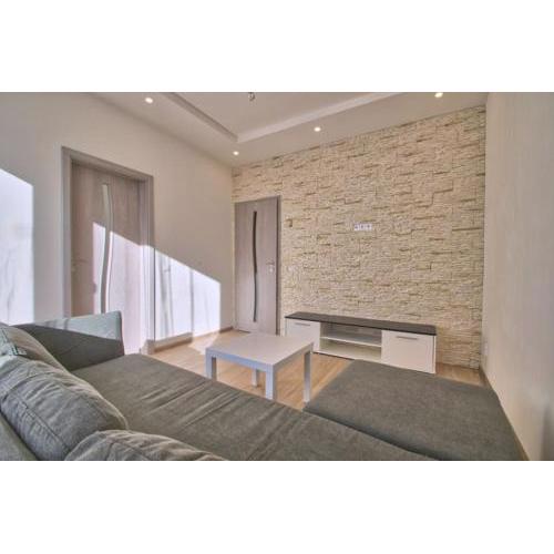 Quiet appartment Prague - free parking