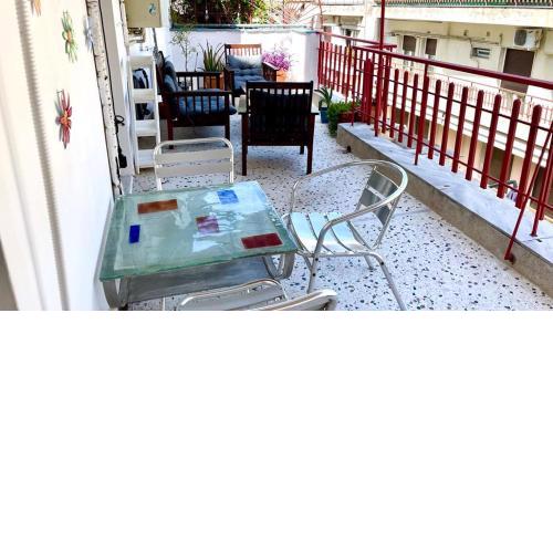 Quiet city centre apartment with large balcony