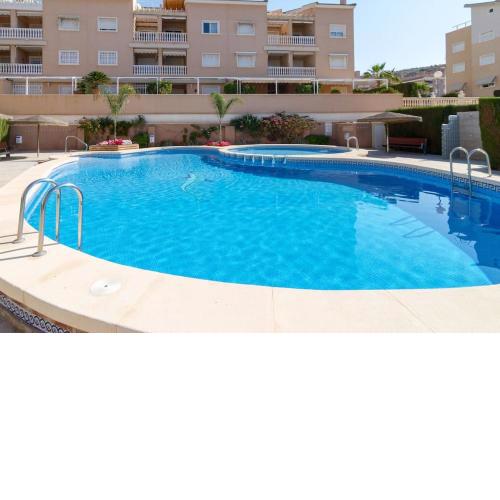 QUIET COMPLEX WITH POOL AND BARBECUE