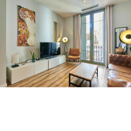 Quiet Luxury 2-bed apartment for families