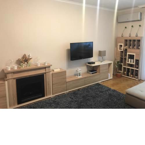 Quiet, modern apartment in the city center with free parking