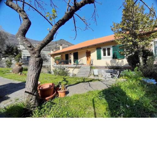 Quiet Villa, wonderful garden 10-minute walk from the sea!