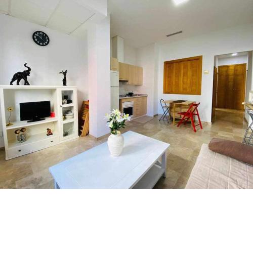 QUINTANA Apartamento junto a Puerto Marina