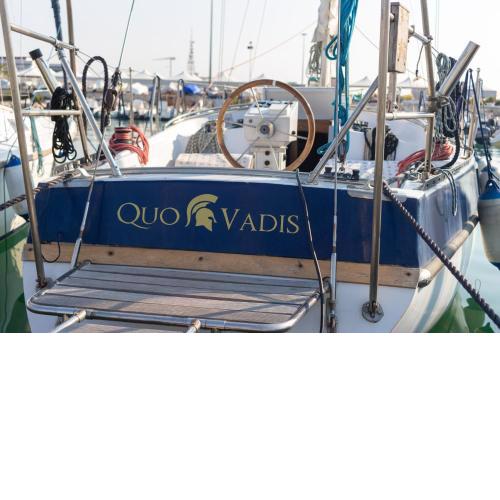 Quo Vadis Yacht
