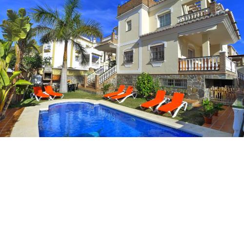 R1044 - Villa Karina