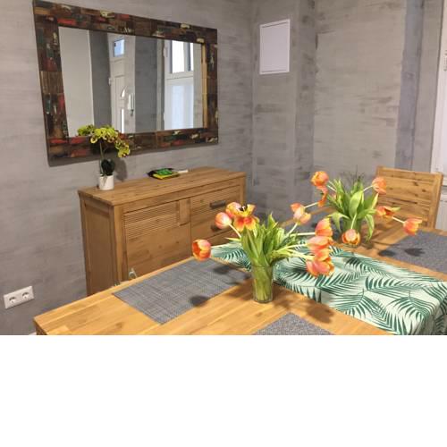 R6 Apartment