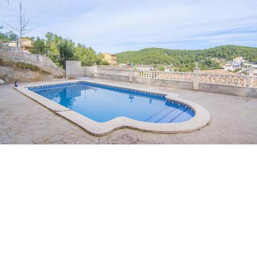 R83 Villa Rosales
