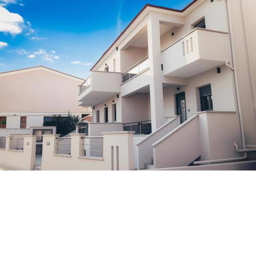 RAFKON Luxury Apartments - Myrina
