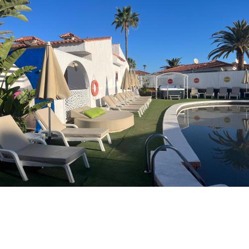 Rainbow Golf Bungalows, Gay Men-only Resort