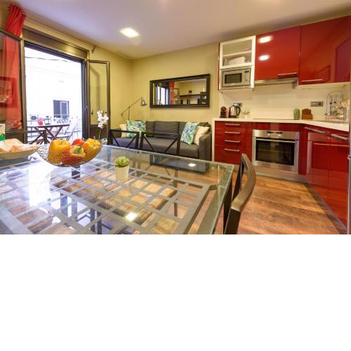 RamblasRentals Cozy Renovated 2BR with Balcony Lift 20M Rambla - Parking - Wifi