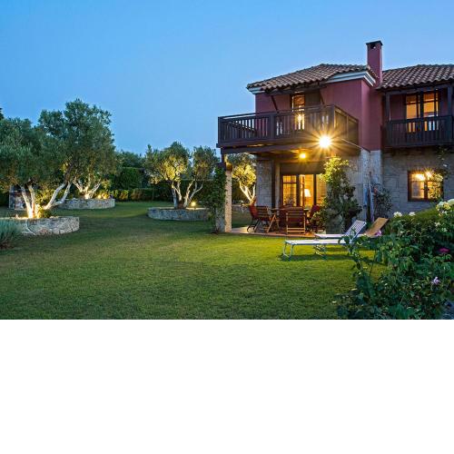 Rastoni Fabienne Shared Pool Maisonette, Afitos