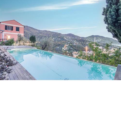 Recco apartment with view and pool